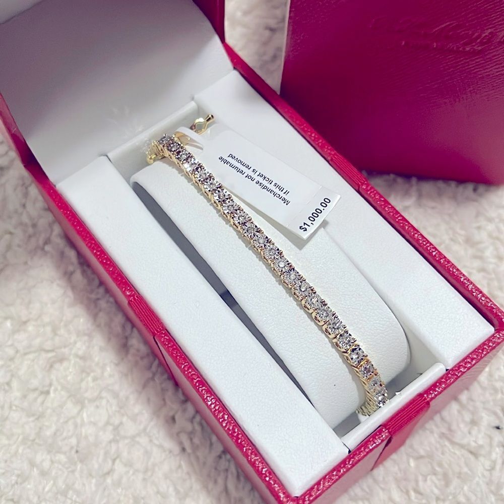 NIB- 1ctw Diamond Bracelet